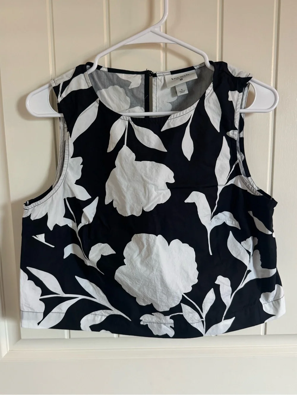 Kate Spade Black and white cropped skirt set